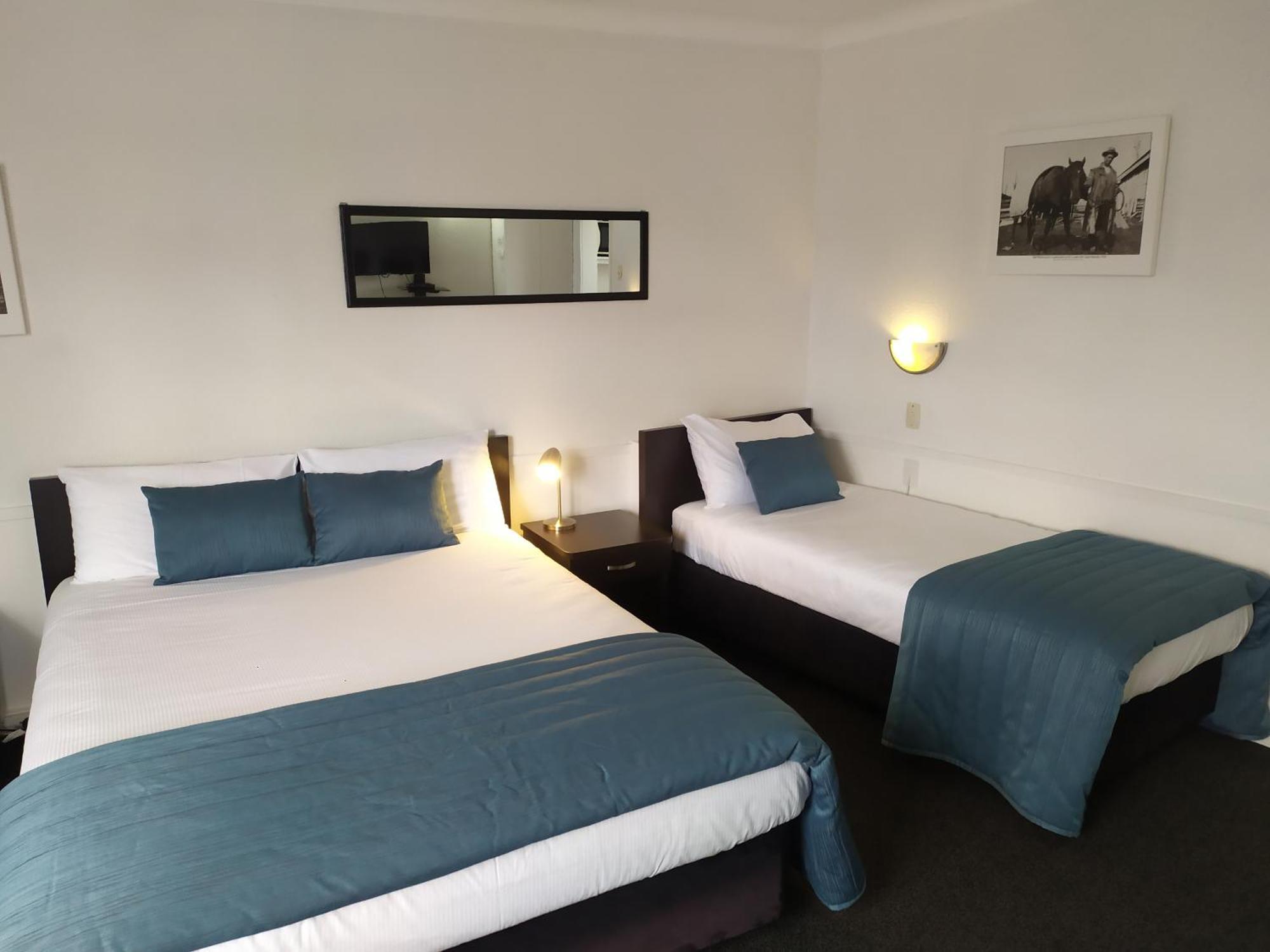Alexander Motel タウマルヌイ エクステリア 写真