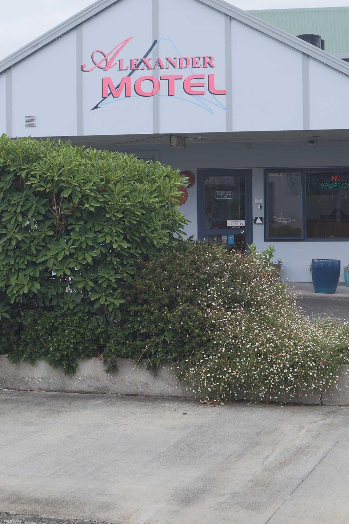 Alexander Motel タウマルヌイ エクステリア 写真